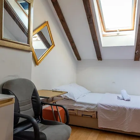 Anamary Apartment